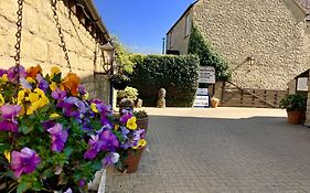 Broadlands (Adults Only)